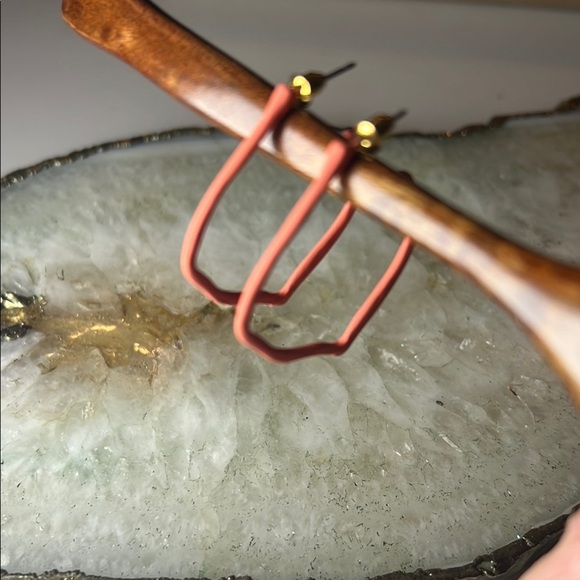 Clover Coral Pink Hoop Earrings - Picture 3 of 8